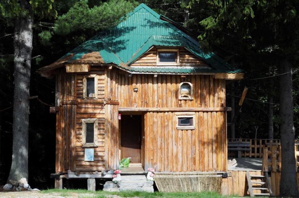 Pinetrees Lodge 플라브 외부 사진